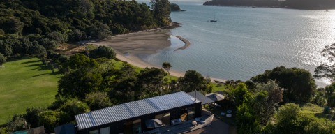 Wharetana Bay Villa Wharetana Bay Villa