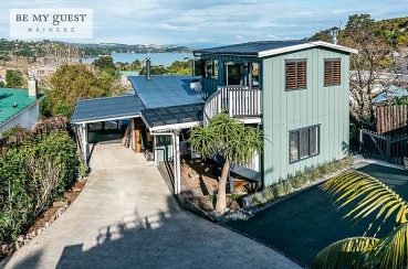 Parrot's Nest | Waiheke.co.nz